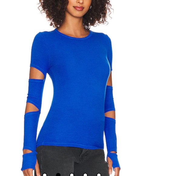 Revolve Top - Picture 1 of 3